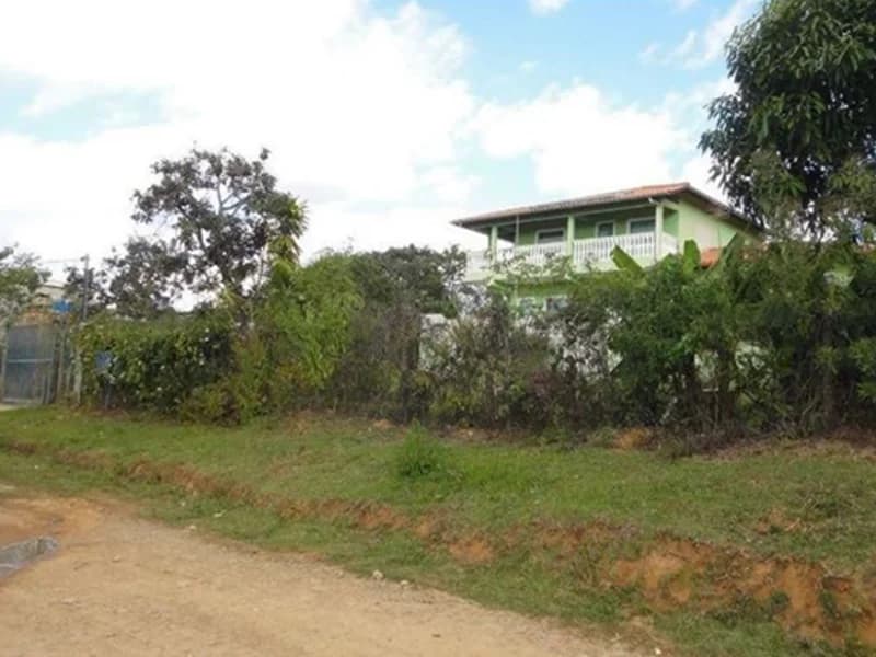 Foto 1 de 15: Casa em leilão em Esmeraldas - MG, bairro Jardim das Oliveiras — Casa - Esmeraldas - MG