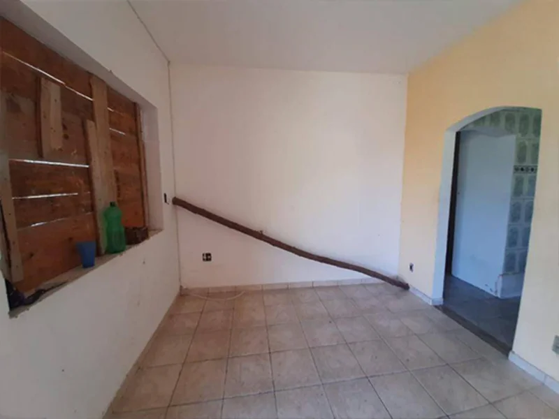 Foto 6 de 19: Casa em leilão em Magé - RJ, bairro Parque do Imperador — Casa - Magé - RJ