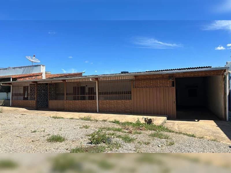 Foto 3 de 3: Casa em leilão em Ipameri - GO, bairro Vila Peixoto — Casa - Ipameri - GO