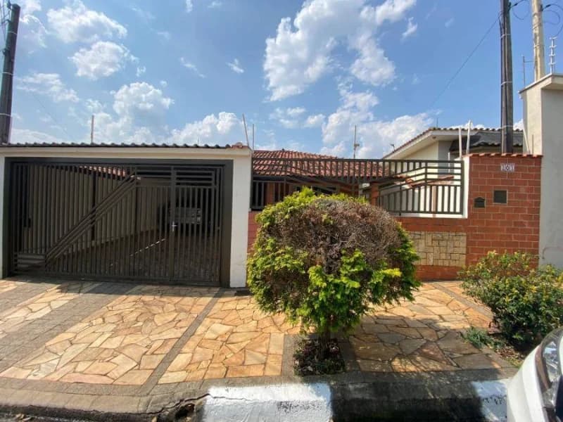 Foto 10 de 20: Casa em leilão em São Pedro - SP, bairro Jardim Navarro — Casa - São Pedro - SP