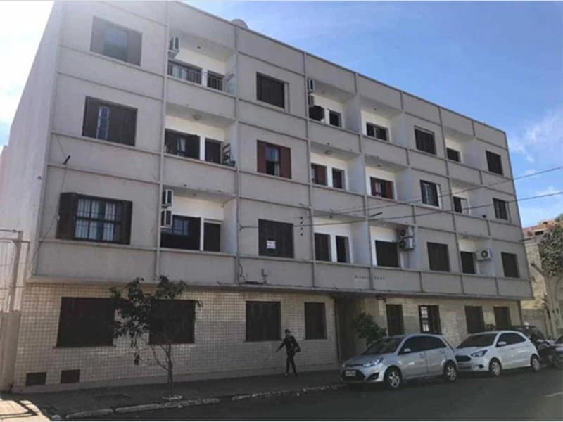 Foto 2 de 50: Apartamento em leilão em Uruguaiana - RS, bairro Centro — Apartamento - Uruguaiana - RS
