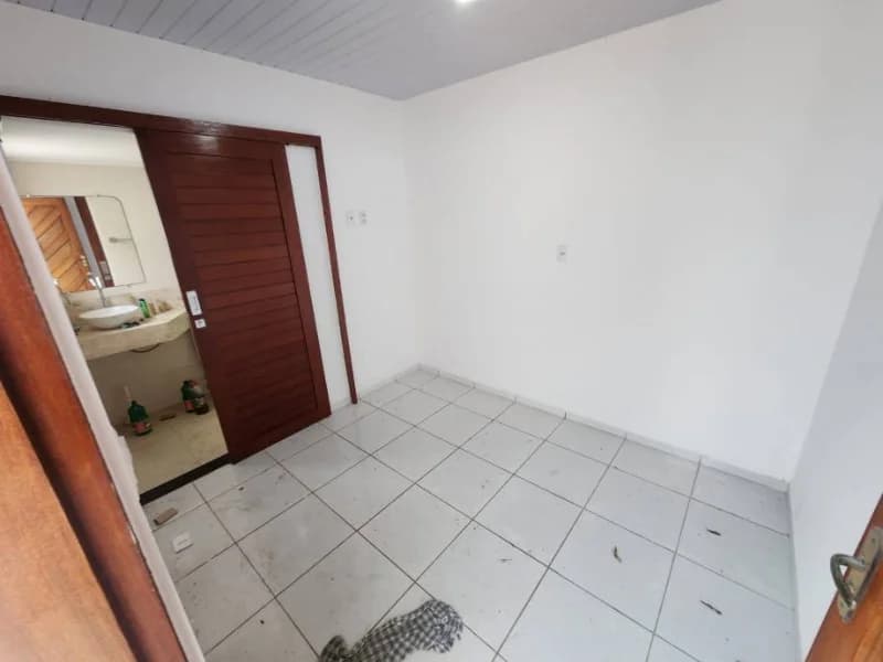Foto 4 de 29: Casa em leilão em Parnamirim - RN, bairro Rosa dos Ventos — Casa - Parnamirim - RN