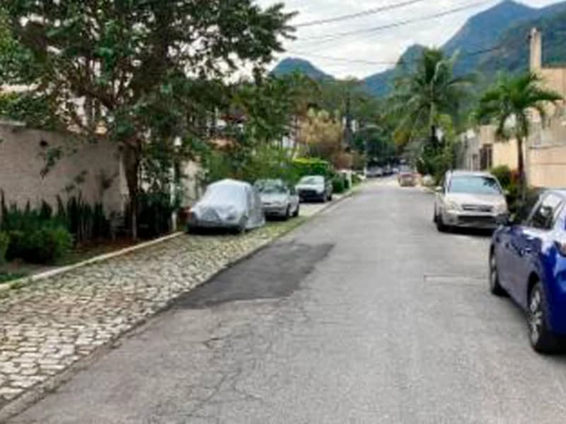 Foto 4 de 49: Casa em leilão em Rio De Janeiro - RJ, bairro Anil — Casa - Rio de Janeiro - RJ