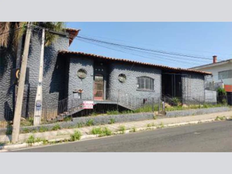 Foto 1 de 44: Casa em leilão em Sorocaba - SP, bairro Jardim Santa Rosália — Casa - Sorocaba - SP