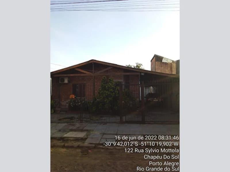 Foto 1 de 18: Casa em leilão em Porto Alegre - RS, bairro Hípica — Casa - Porto Alegre - RS