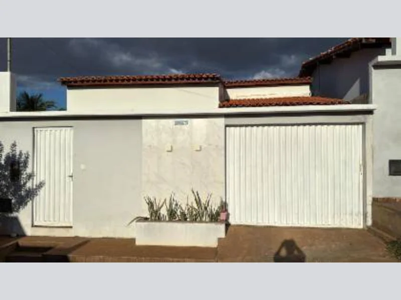 Foto 3 de 18: Casa em leilão em Ibiassucê - BA, bairro Alto do Cruzeiro — Casa - Ibiassucê - BA