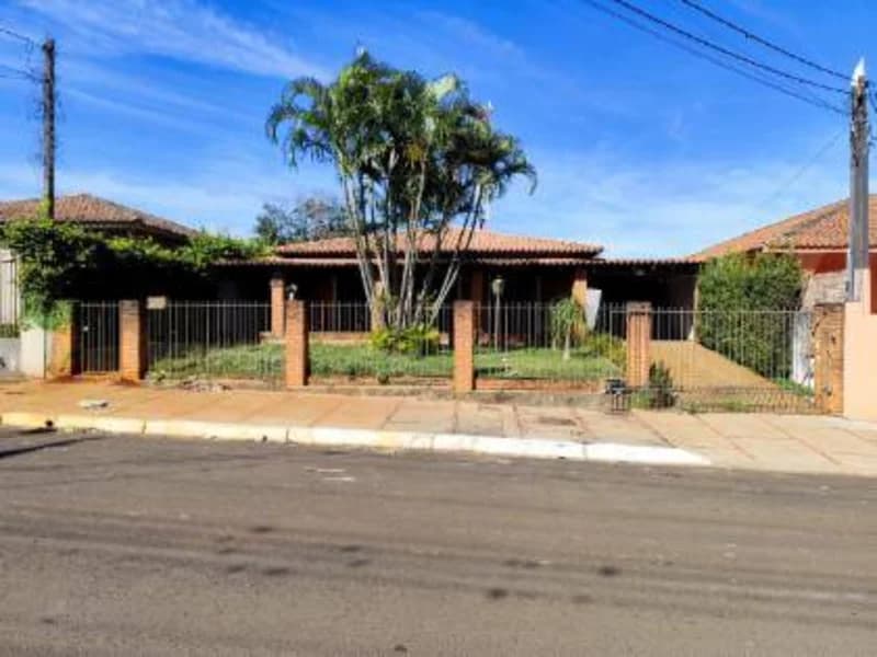 Foto 6 de 36: Casa em leilão em Faxinal - PR, bairro Centro — Casa - Faxinal - PR