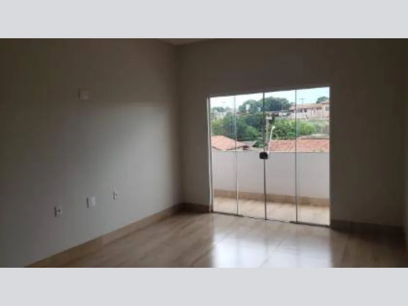 Foto 2 de 18: Casa em leilão em Jataí - GO, bairro Vila Fatima — Casa - Jataí - GO