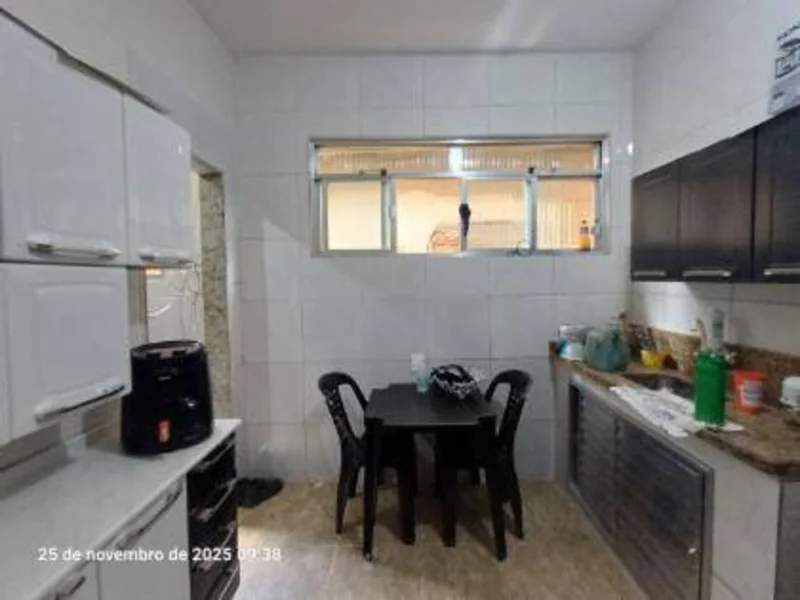 Foto 14 de 17: Casa em leilão em Magé - RJ, bairro Centro — Casa - Magé - RJ
