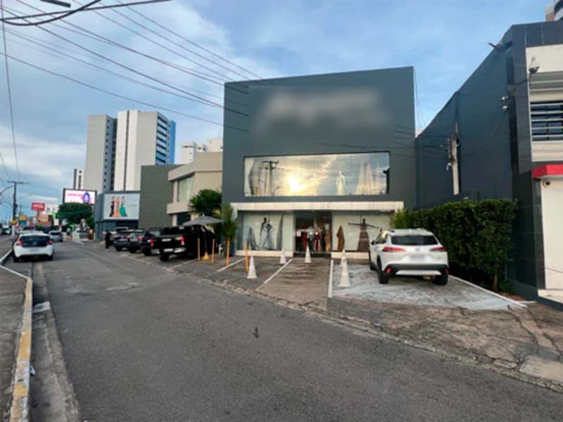 Foto 1 de 23: Comercial em leilão em Maceió - AL, bairro Jatiúca — Loja - Maceió - AL