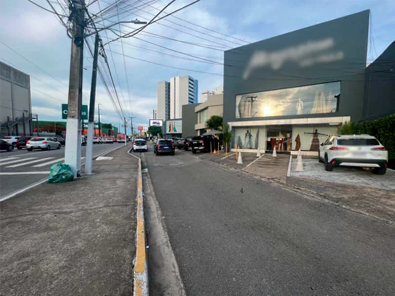 Foto 4 de 23: Comercial em leilão em Maceió - AL, bairro Jatiúca — Loja - Maceió - AL