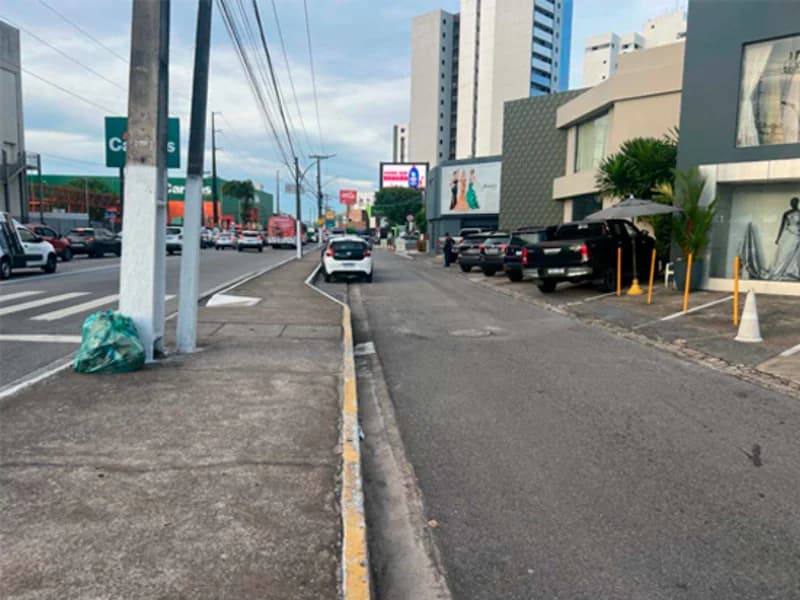 Foto 8 de 23: Comercial em leilão em Maceió - AL, bairro Jatiúca — Loja - Maceió - AL