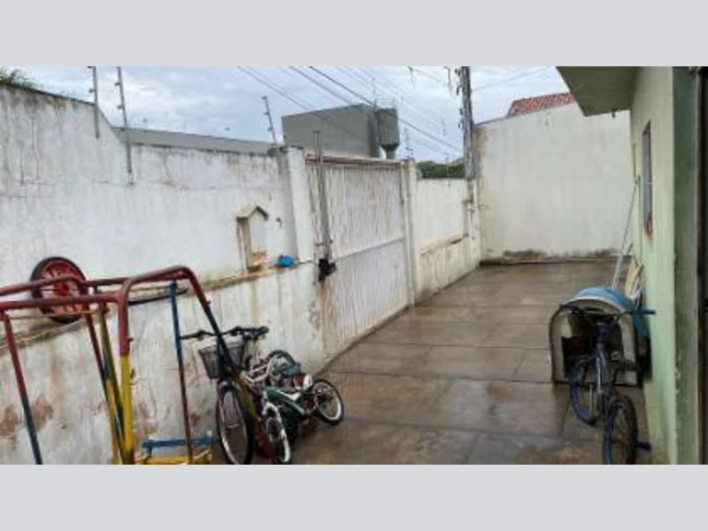 Foto 6 de 11: Comercial em leilão em Bauru - SP, bairro Madureira — Prédio - Bauru - SP