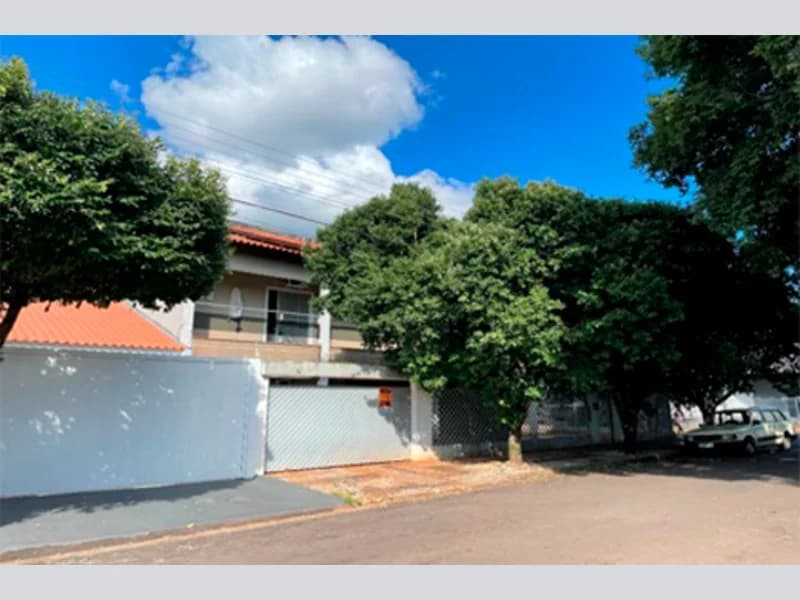 Foto 5 de 21: Casa em leilão em Cianorte - PR, bairro Zona 1 — Casa - Cianorte - PR