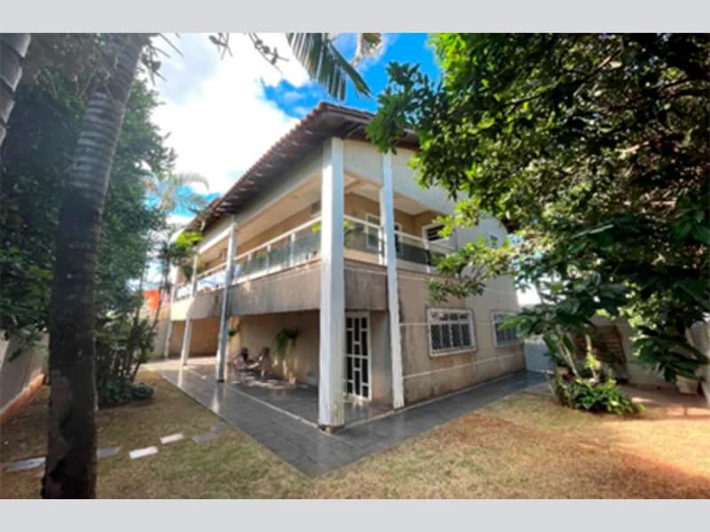 Foto 1 de 21: Casa em leilão em Cianorte - PR, bairro Zona 1 — Casa - Cianorte - PR