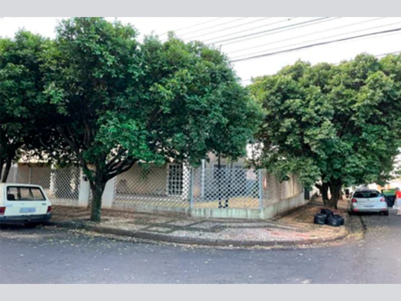 Foto 9 de 21: Casa em leilão em Cianorte - PR, bairro Zona 1 — Casa - Cianorte - PR