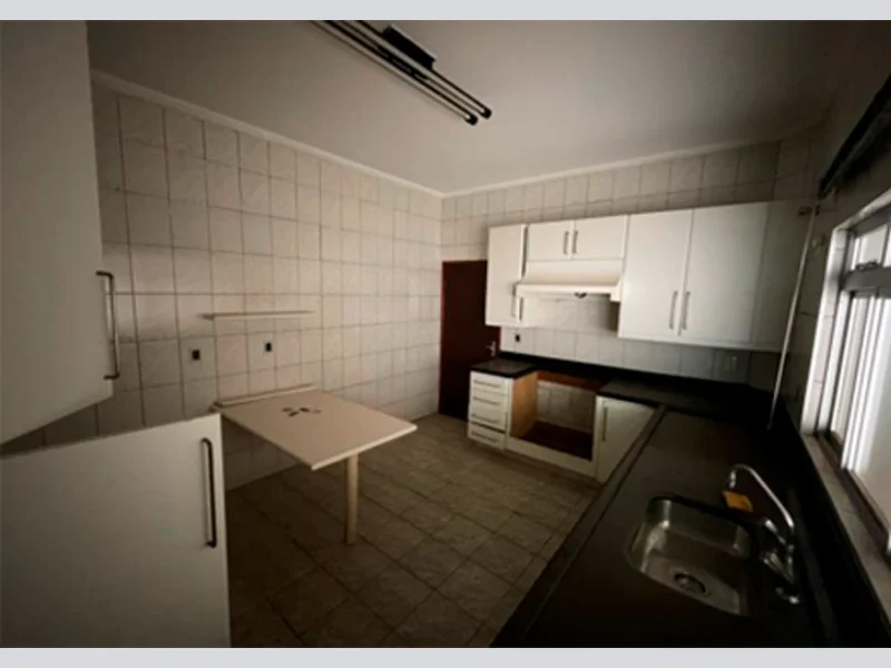 Foto 13 de 21: Casa em leilão em Cianorte - PR, bairro Zona 1 — Casa - Cianorte - PR