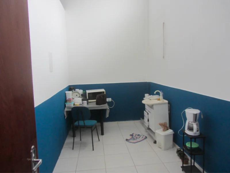 Foto 9 de 20: Comercial em leilão em Matinhos - PR, bairro Mesquita — Prédio - Matinhos - PR