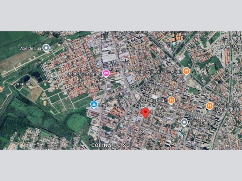 Foto 4 de 5: Casa em leilão em Pelotas - RS, bairro Centro — Prédio - Pelotas - RS