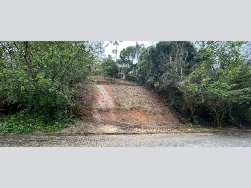 Foto 1 de 3: Terreno em leilão em Brusque - SC, bairro Águas Claras — Terreno - Brusque - SC