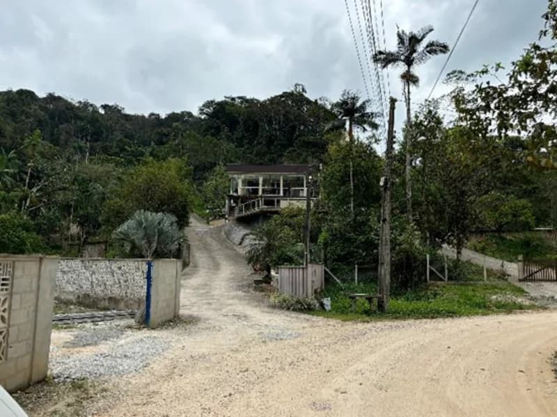 Foto 4 de 6: Terreno em leilão em Brusque - SC, bairro São Pedro — Terreno Brusque SC