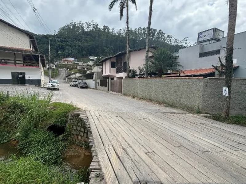 Foto 1 de 6: Terreno em leilão em Brusque - SC, bairro São Pedro — Terreno Brusque SC