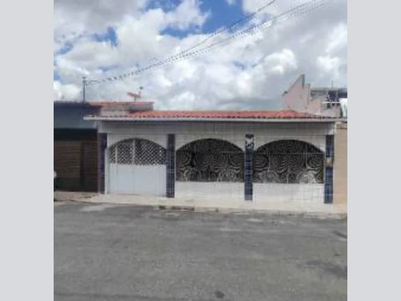 Foto 2 de 4: Casa em leilão em São Luís - MA, bairro Monte Castelo — Casa - São Luís - MA