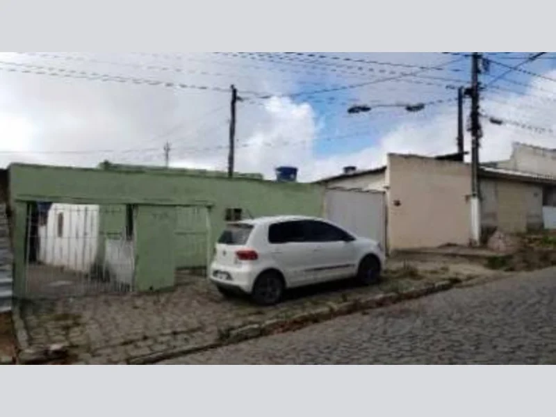 Foto 1 de 3: Casa em leilão em Garanhuns - PE, bairro São José — Casa - Garanhuns - PE