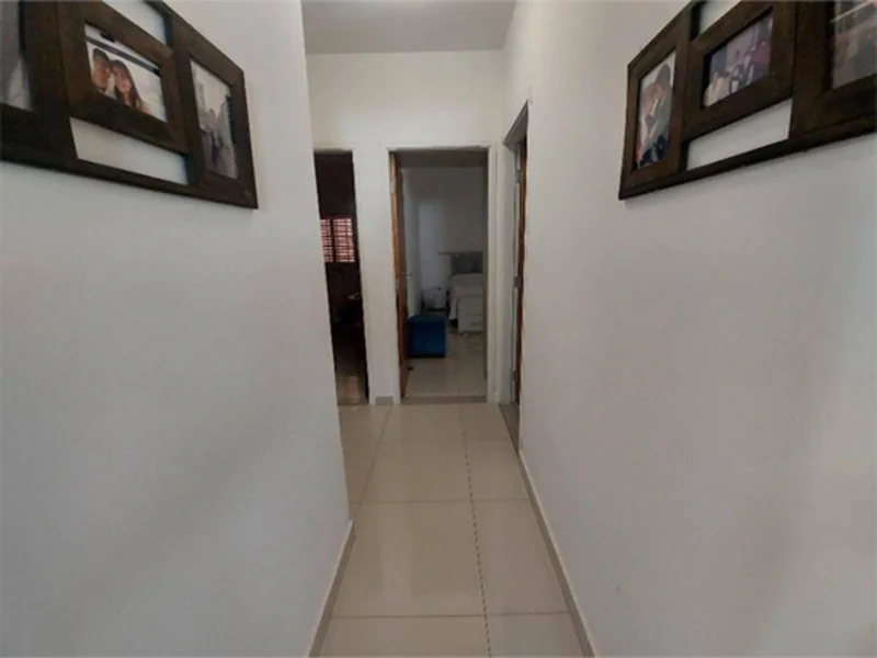 Foto 16 de 57: Casa em leilão em Uberlândia - MG, bairro Jardim das Palmeiras — Casa - Uberlândia - MG