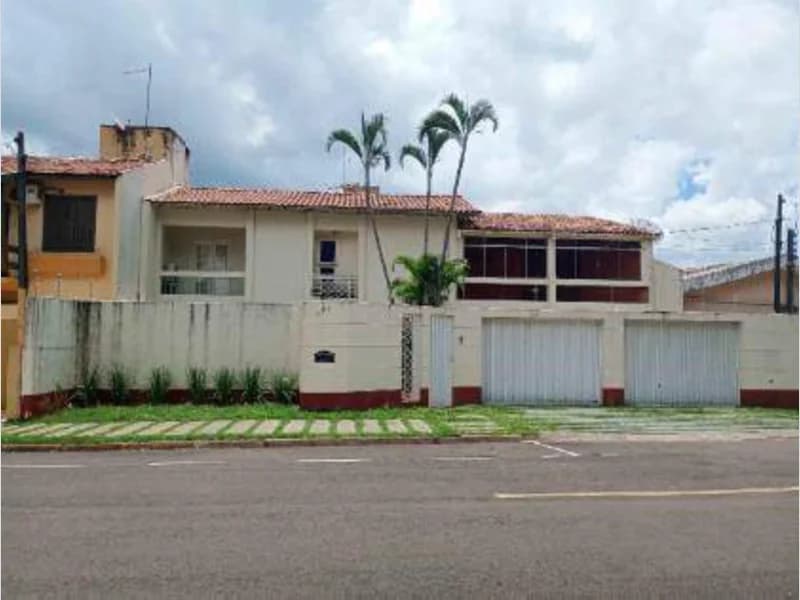 Foto 1 de 39: Casa em leilão em Londrina - PR, bairro Jardim Petrópolis — Casa - Londrina - PR