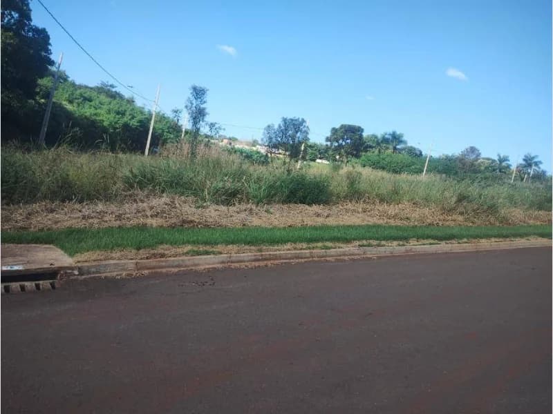 Foto 2 de 7: Terreno em leilão em Cafelândia - PR, bairro Centro — Loteamento - Cafelândia - PR
