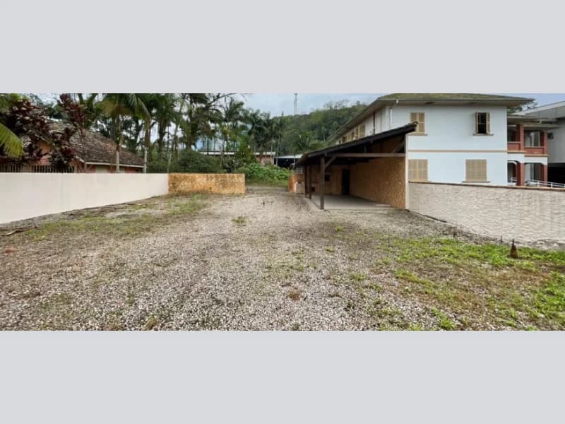 Foto 1 de 7: Terreno em leilão em Guabiruba - SC, bairro Centro — Terreno - Guabiruba - SC