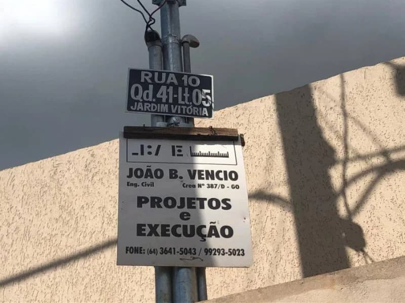 Foto 2 de 23: Casa em leilão em Quirinópolis - GO, bairro Jardim Vitoria — Casa - Quirinópolis - GO
