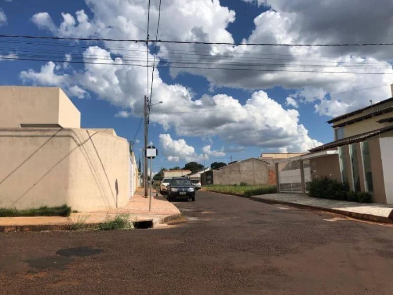 Foto 3 de 23: Casa em leilão em Quirinópolis - GO, bairro Jardim Vitoria — Casa - Quirinópolis - GO