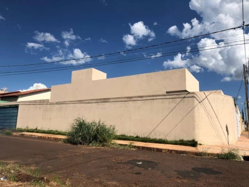 Foto 6 de 23: Casa em leilão em Quirinópolis - GO, bairro Jardim Vitoria — Casa - Quirinópolis - GO