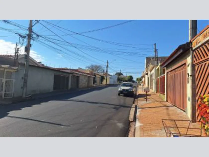 Foto 2 de 4: Casa em leilão em Ribeirão Preto - SP, bairro Vila Tibério — Casa - Ribeirão Preto - SP