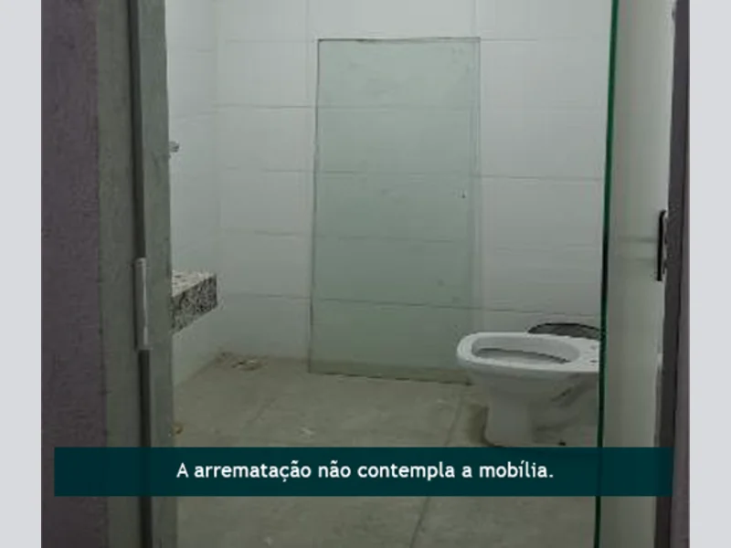 Foto 4 de 8: Comercial em leilão em Piumhi - MG, bairro Leôncio — Prédio - Piumhi - MG