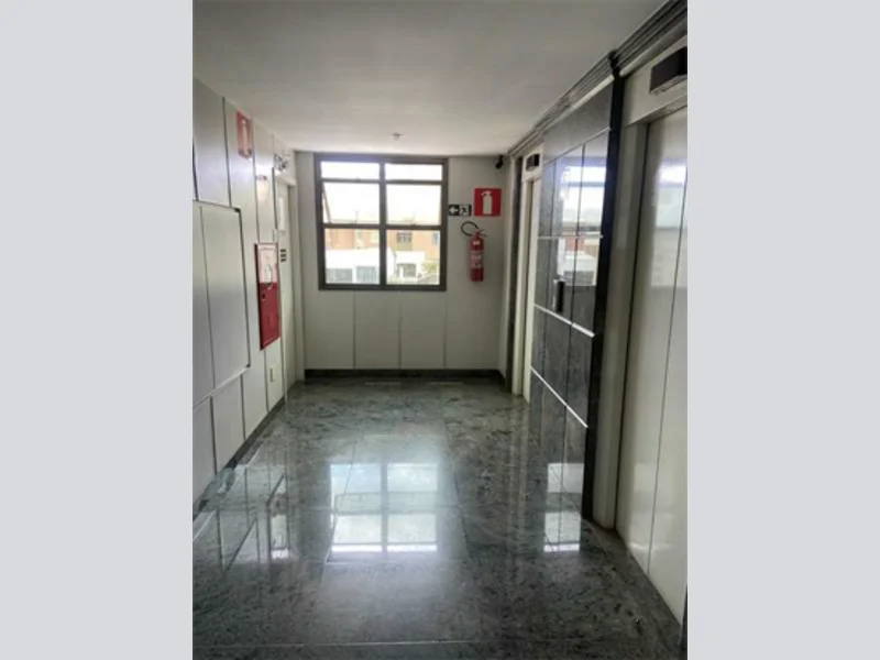 Foto 6 de 7: Comercial em leilão em Belo Horizonte - MG, bairro Serra — Sala - Belo Horizonte - MG