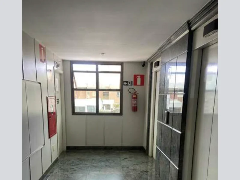 Foto 4 de 7: Comercial em leilão em Belo Horizonte - MG, bairro Serra — Sala - Belo Horizonte - MG