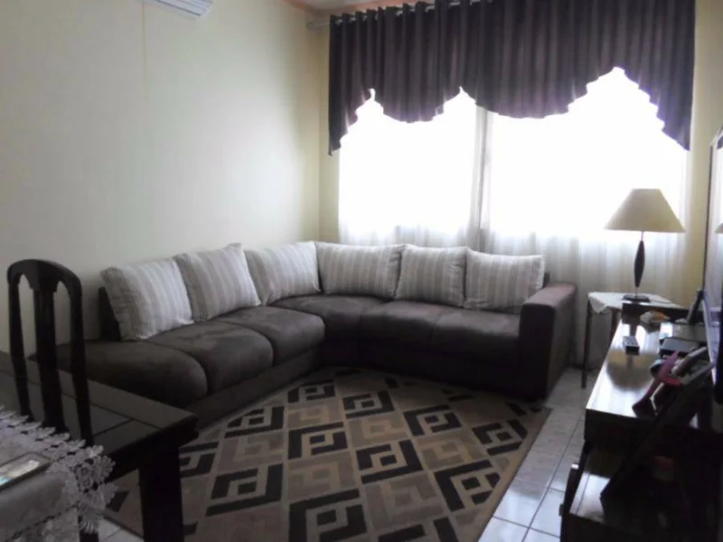 Foto 3 de 11: Apartamento em leilão em Guarujá - SP, bairro Pitangueiras — Apartamento - Guarujá - SP