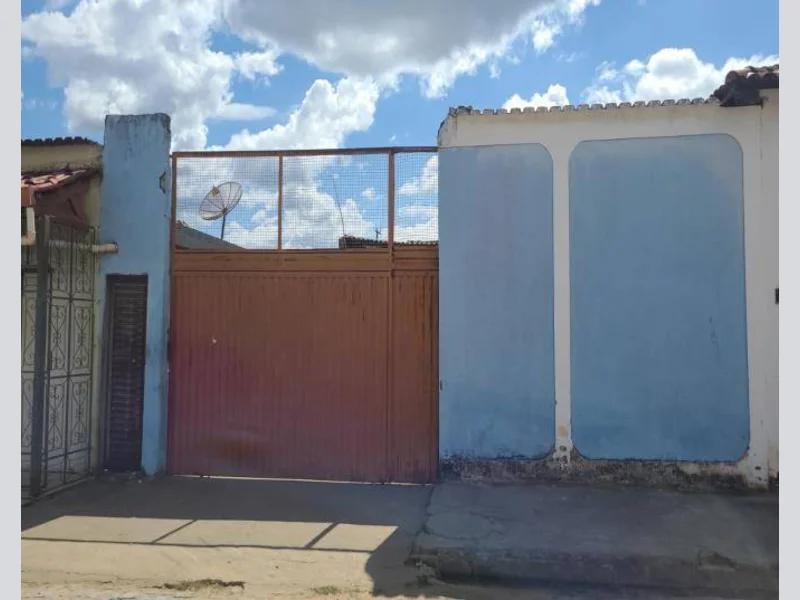 Foto 2 de 10: Casa em leilão em Santa Maria Da Vitória - BA, bairro Planalto — Casa - Santa Maria da Vitória - BA