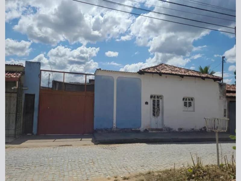 Foto 1 de 10: Casa em leilão em Santa Maria Da Vitória - BA, bairro Planalto — Casa - Santa Maria da Vitória - BA