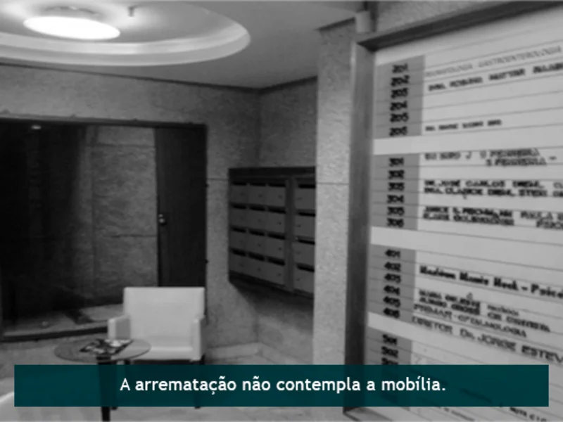 Foto 3 de 12: Comercial em leilão em Porto Alegre - RS, bairro Rio Branco — Sala - Porto Alegre - RS