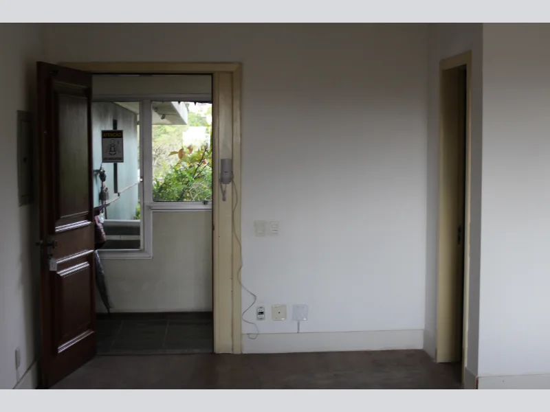 Foto 2 de 6: Comercial em leilão em Porto Alegre - RS, bairro Higienópolis — Sala - Porto Alegre - RS