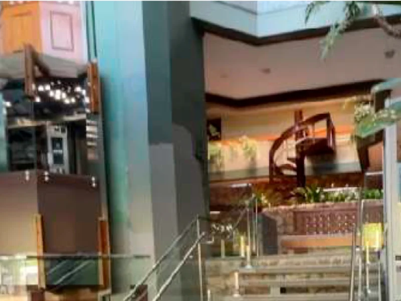 Foto 3 de 6: Comercial em leilão em Porto Alegre - RS, bairro Higienópolis — Sala - Porto Alegre - RS
