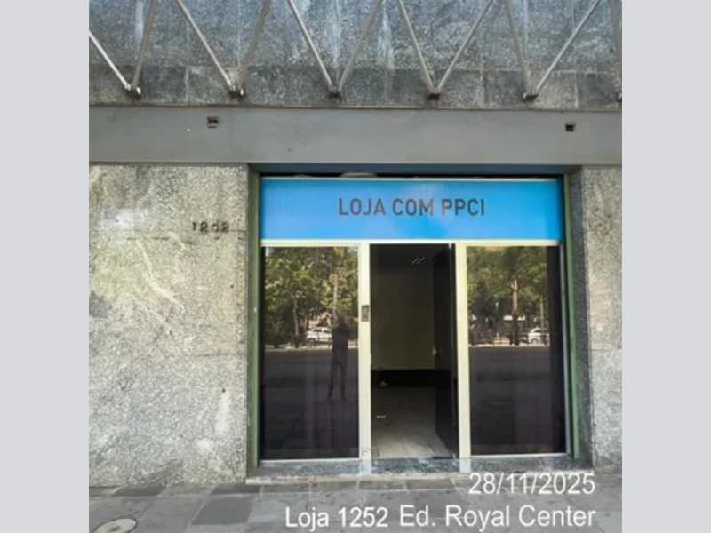 Foto 5 de 7: Comercial em leilão em Porto Alegre - RS, bairro Higienópolis — Loja - Porto Alegre - RS
