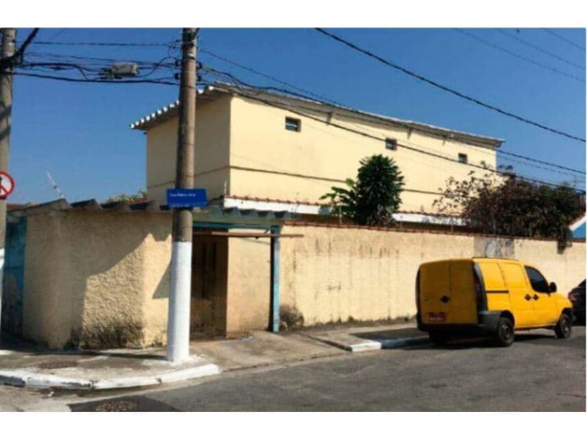 Casa em leilão em São Paulo - SP — Sobrado à venda em leilão