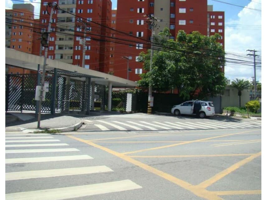 Apartamento em leilão em Osasco - SP — Apartamento à venda em leilão