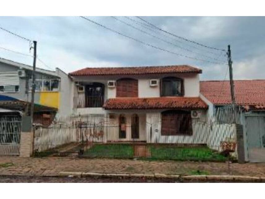 Casa em leilão em Canoas - RS — Casa à venda em leilão