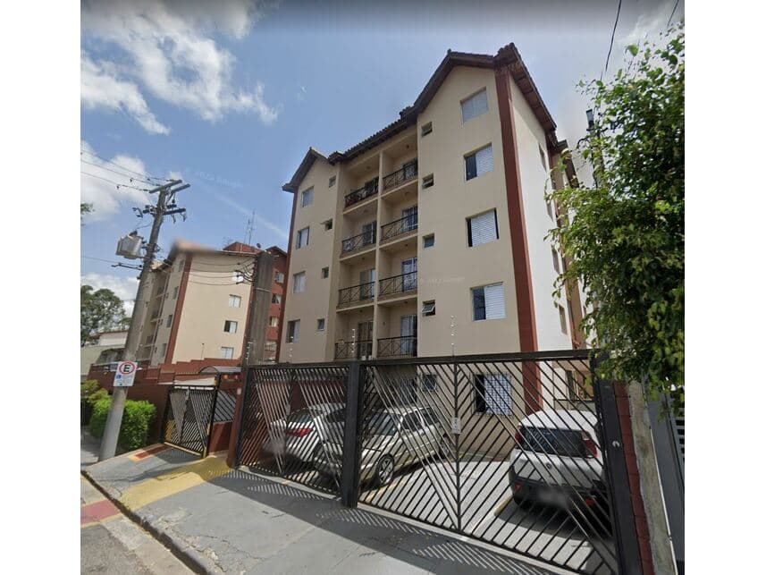 Apartamento em leilão em Taboão Da Serra - SP — Apartamento à venda em leilão